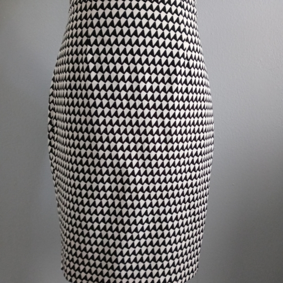 Skirt Women Banana Republic pencil 4P geometric Zipper black  beige with zipper - Picture 6 of 10